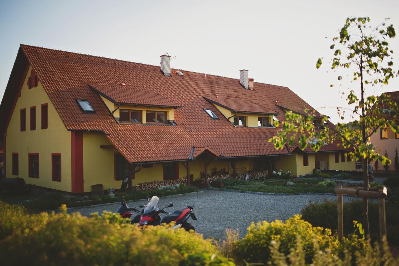 Statek Ceska Lipa Myslovice Hotel Klatovy Bagian luar foto