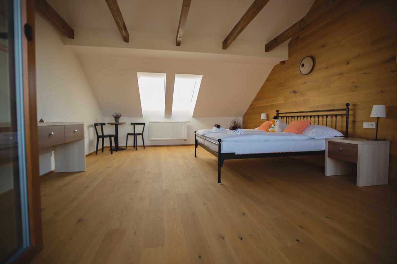Statek Ceska Lipa Myslovice Hotel Klatovy Bagian luar foto