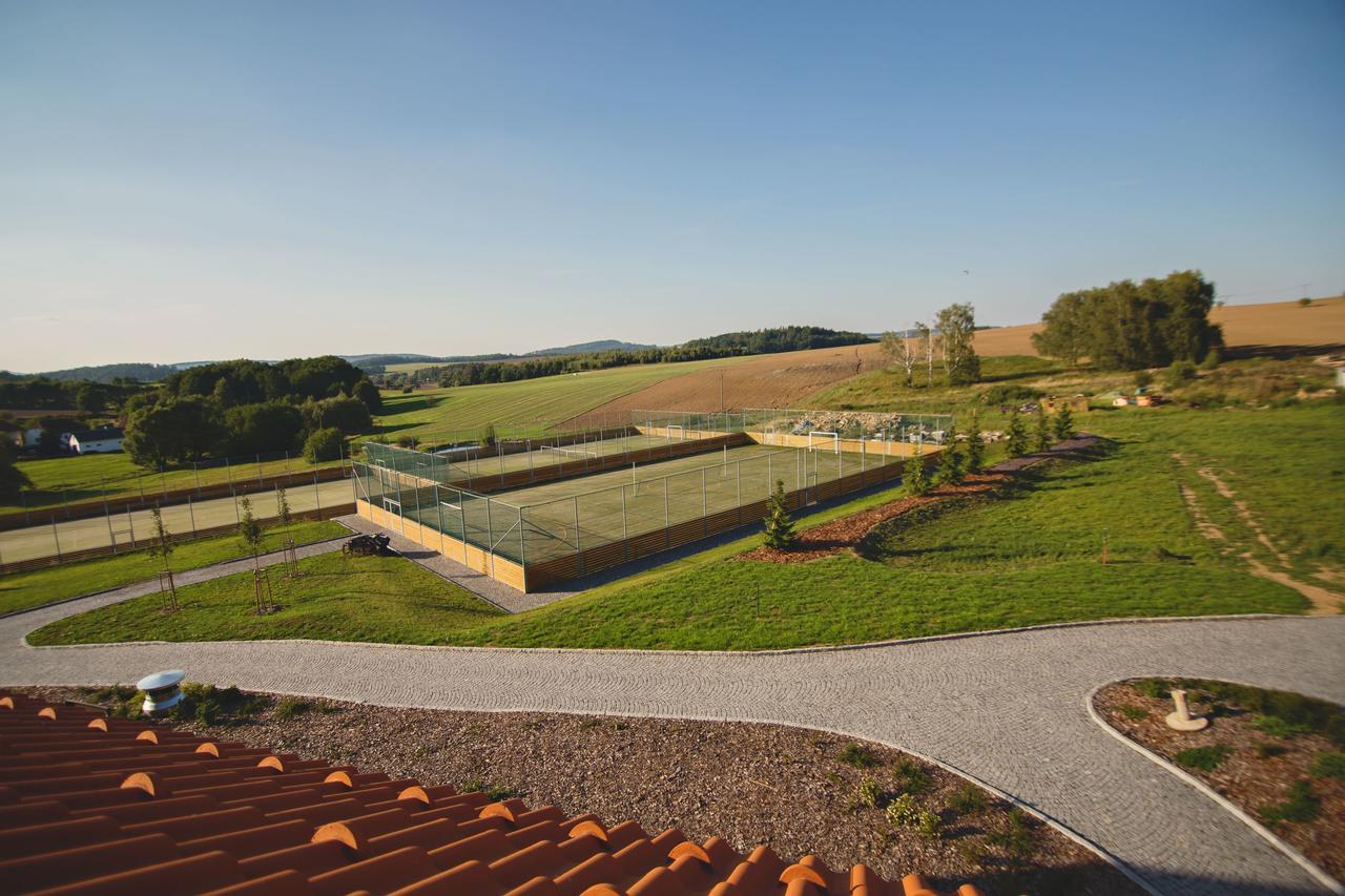 Statek Ceska Lipa Myslovice Hotel Klatovy Bagian luar foto